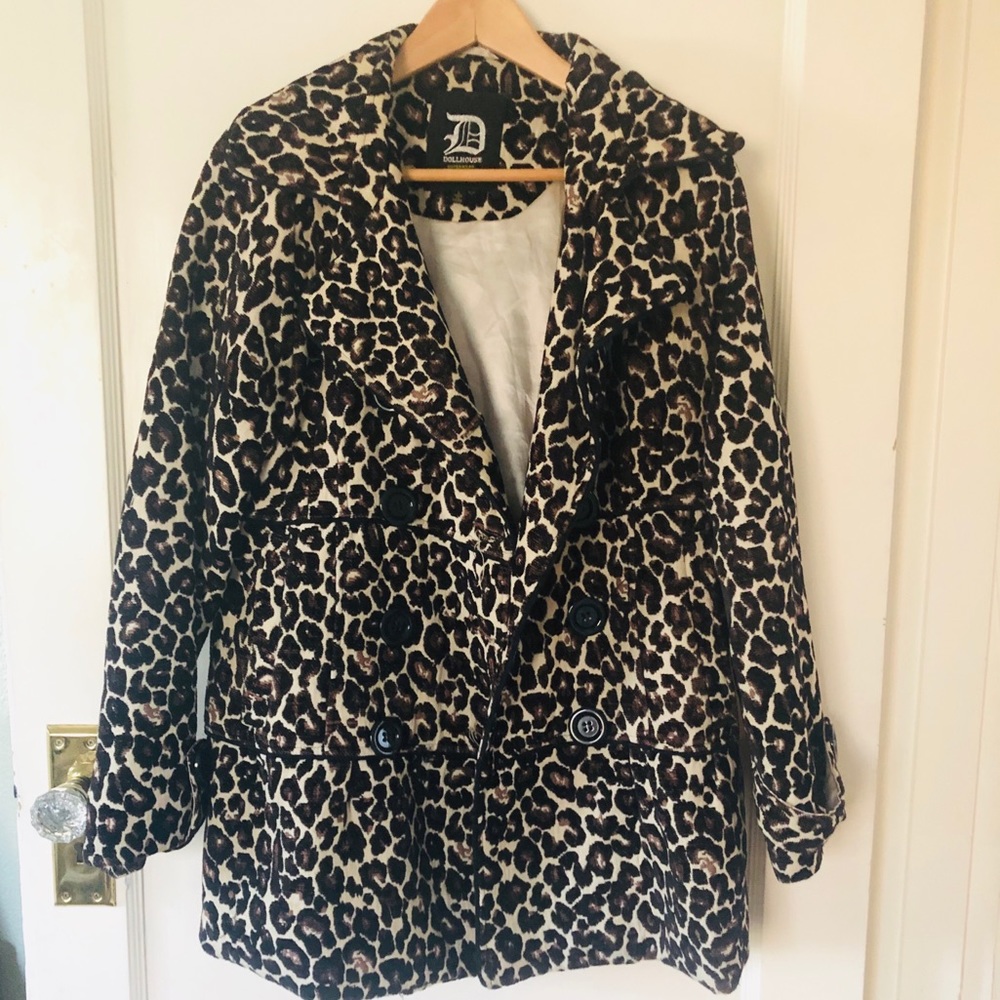 Leapord print coat